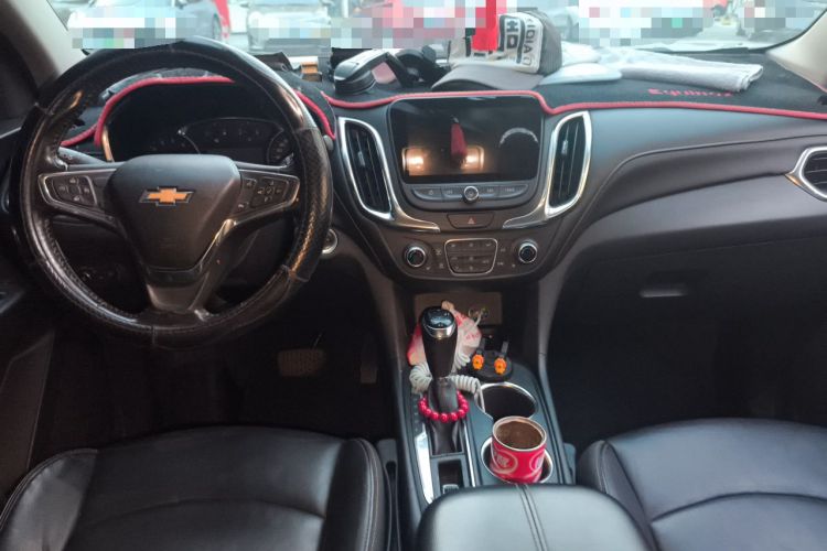 Used Chevrolet Equinox 2018 535T Automatic YuJie Edition Center Console