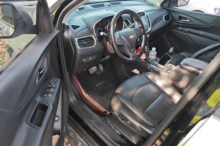 Used Chevrolet Equinox 2018 RS 550T Automatic All-Wheel-Drive Boundary Edition Driver Seat