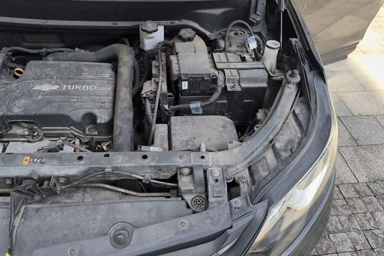 Used Chevrolet Equinox 2018 535T Automatic Chijie Edition Engine Bay Left
