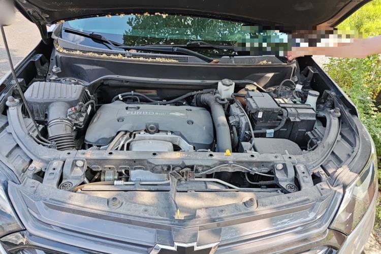 Used Chevrolet Equinox 2018 RS 550T Automatic All-Wheel-Drive Boundary Edition Engine Bay