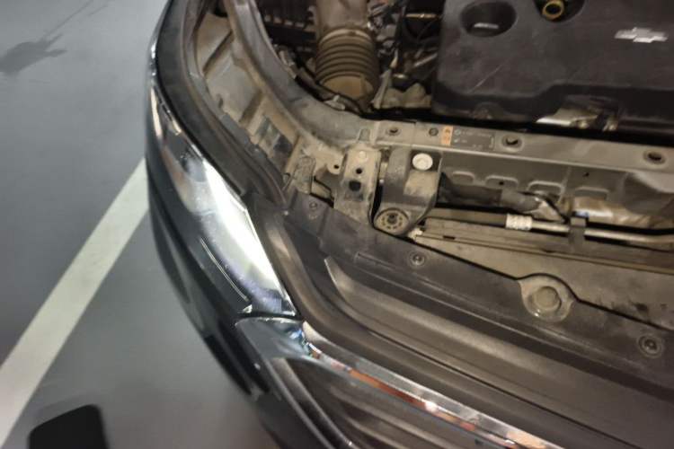 Used Chevrolet Equinox 2018 535T Automatic YuJie Edition Engine Bay Right