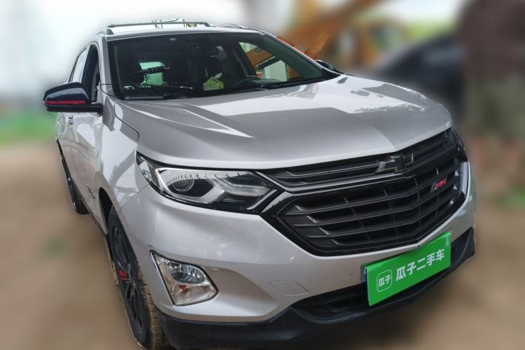 Used Chevrolet Equinox 2018 Redline 550T Automatic All-Wheel-Drive RS Edition Front Right 45 Deg