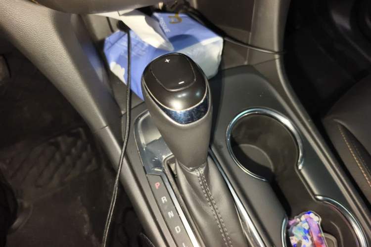 Used Chevrolet Equinox 2018 535T Automatic YuJie Edition Gear Lever