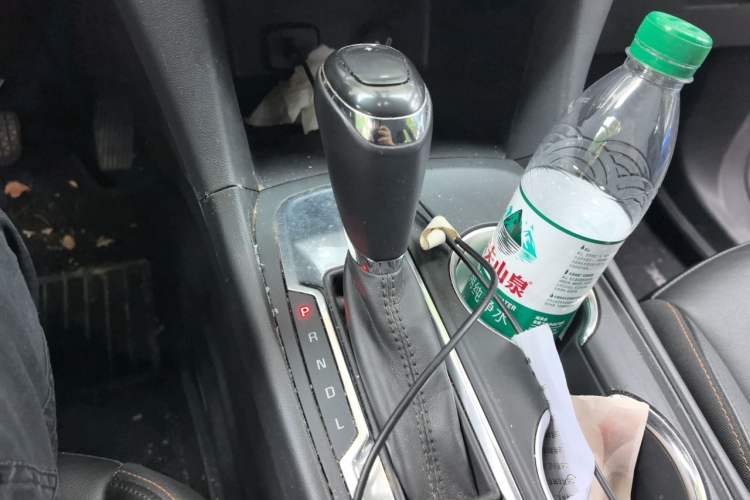 Used Chevrolet Equinox 2018 535T Automatic YuJie Edition Gear Lever