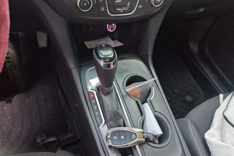 Used Chevrolet Equinox 2018 535T Automatic Lingjie Edition Gear Lever