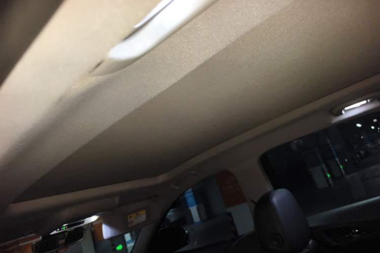 Used Chevrolet Equinox 2018 535T Automatic YuJie Edition Headliner