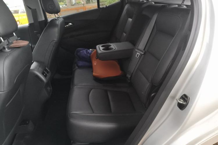Used Chevrolet Equinox 2018 Redline 550T Automatic All-Wheel-Drive RS Edition Left Rear Seat