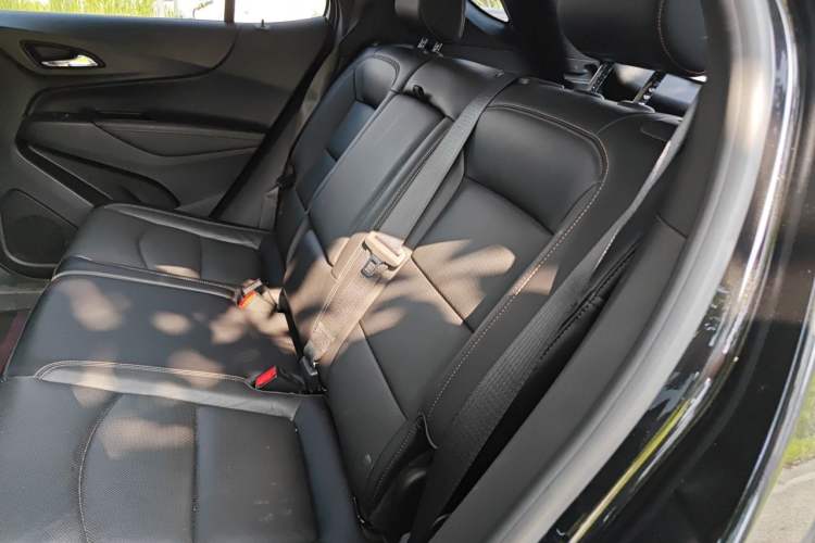 Used Chevrolet Equinox 2018 RS 550T Automatic All-Wheel-Drive Boundary Edition Left Rear Seat