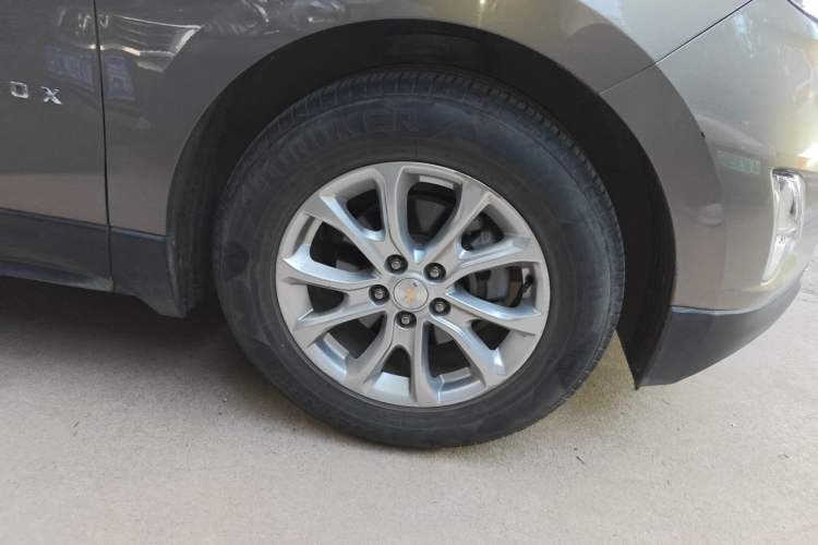 Used Chevrolet Equinox 2018 535T Automatic Chijie Edition Right Front Wheel Hub