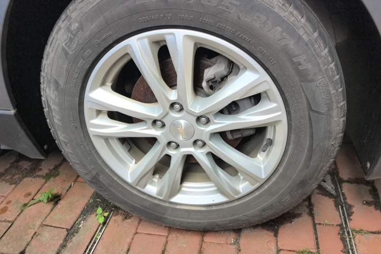 Used Chevrolet Equinox 2018 535T Automatic YuJie Edition Right Front Wheel Hub