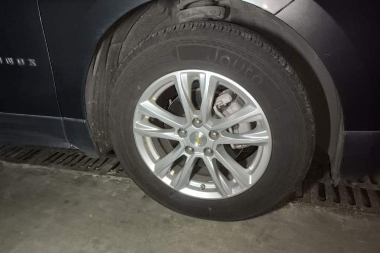 Used Chevrolet Equinox 2018 535T Automatic YuJie Edition Right Front Wheel Hub