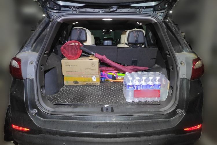 Used Chevrolet Equinox 2018 535T Automatic YuJie Edition Trunk