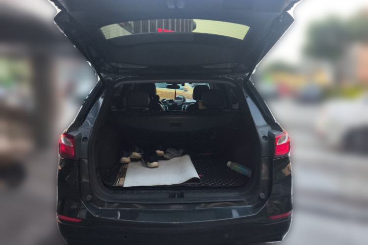 Used Chevrolet Equinox 2018 535T Automatic YuJie Edition Trunk