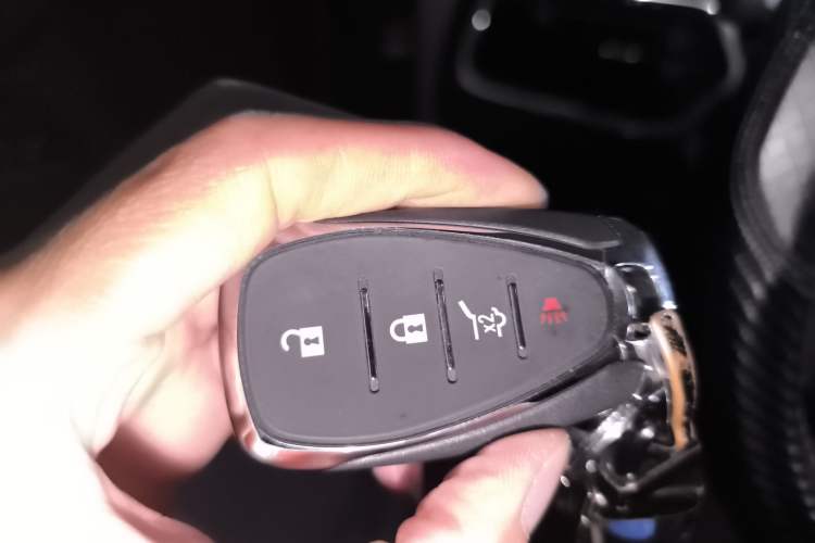 Used Chevrolet Equinox 2018 Redline 550T Automatic All-Wheel-Drive Trailblazer RS Edition Vehicle Key