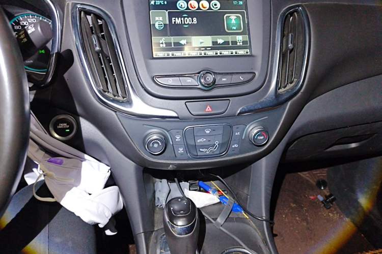 Used Chevrolet Equinox 2018 535T Automatic Chijie Edition Audio And AC Panel