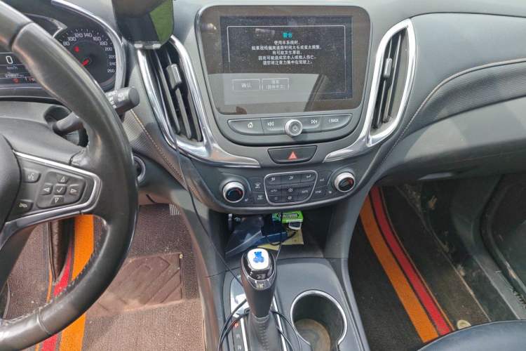 Used Chevrolet Equinox 2018 535T Automatic YuJie Edition Audio And AC Panel