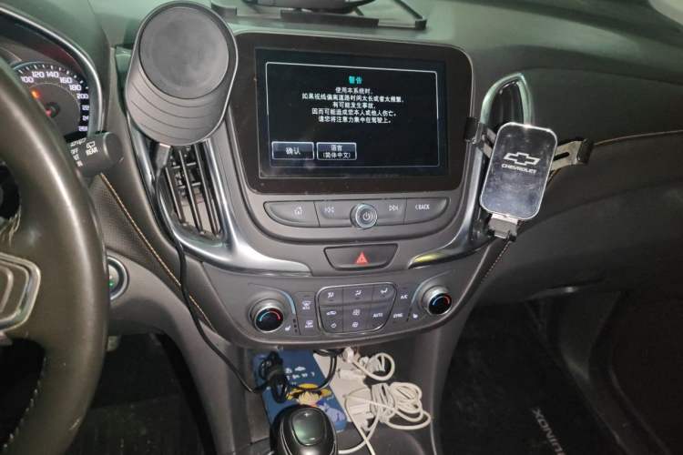Used Chevrolet Equinox 2018 535T Automatic YuJie Edition Audio And AC Panel