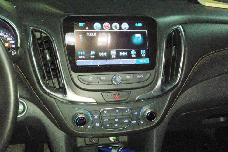 Used Chevrolet Equinox 2018 535T Automatic YuJie Edition Audio And AC Panel