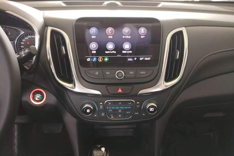 Used Chevrolet Equinox 2018 535T Automatic YuJie Edition Audio And AC Panel