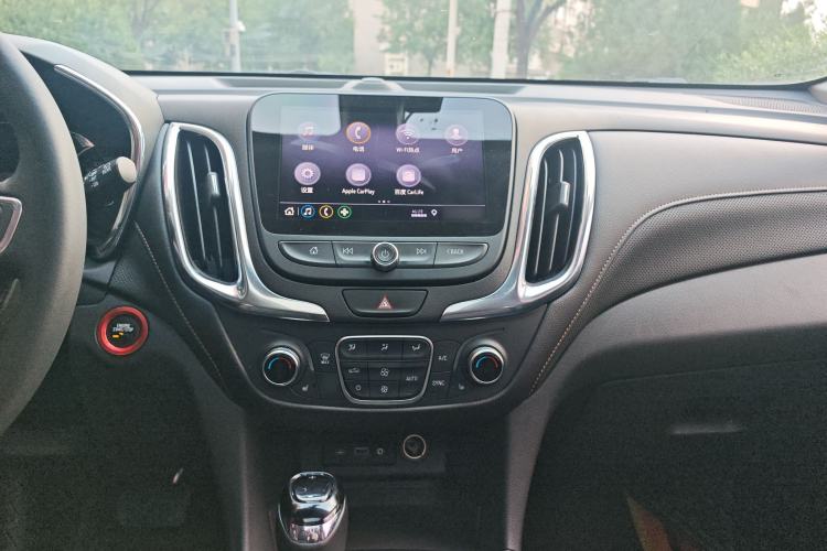 Used Chevrolet Equinox 2018 535T Automatic YuJie Edition Audio And AC Panel