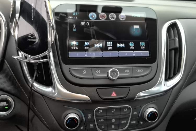 Used Chevrolet Equinox 2018 535T Automatic YuJie Edition Audio And AC Panel