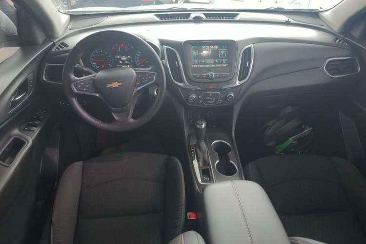 Used Chevrolet Equinox 2018 535T Automatic Chijie Edition Center Console