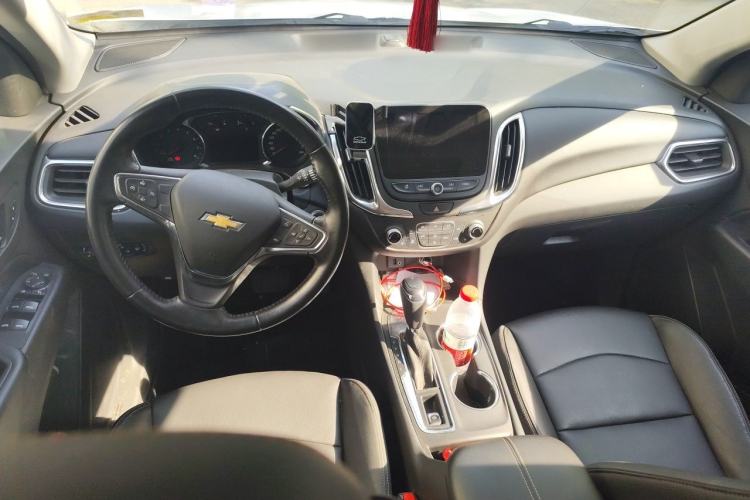 Used Chevrolet Equinox 2018 535T Automatic YuJie Edition Center Console
