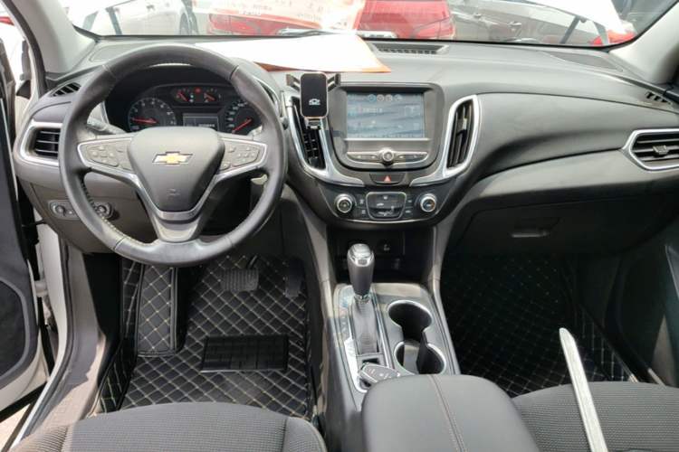 Used Chevrolet Equinox 2018 535T Automatic Chijie Edition Center Console