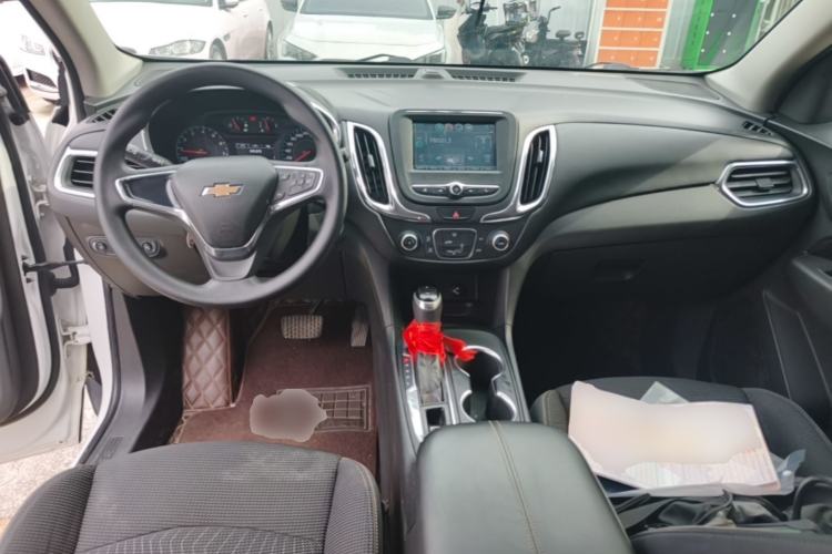 Used Chevrolet Equinox 2018 535T Automatic Lingjie Edition Center Console