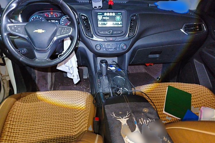Used Chevrolet Equinox 2018 535T Automatic Chijie Edition Center Console