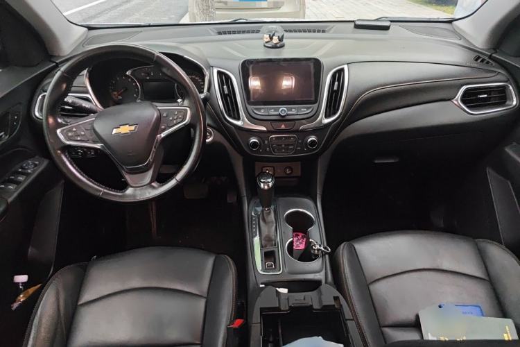 Used Chevrolet Equinox 2018 535T Automatic YuJie Edition Center Console