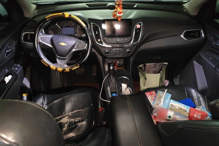 Used Chevrolet Equinox 2018 535T Automatic YuJie Edition Center Console