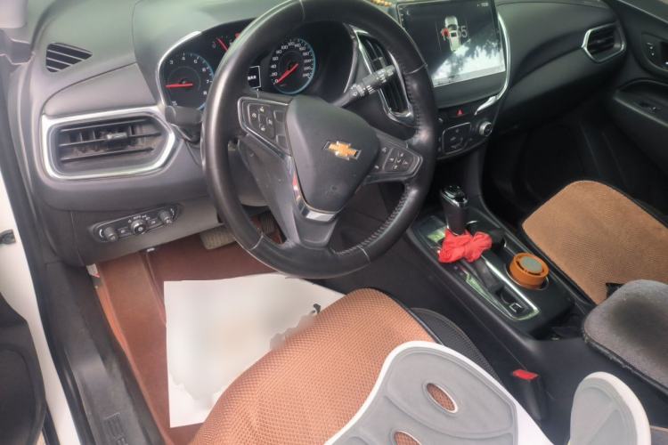 Used Chevrolet Equinox 2018 535T Automatic Chijie Edition Center Console