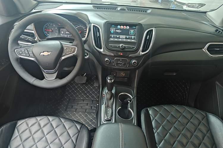 Used Chevrolet Equinox 2018 535T Automatic Chijie Edition Center Console