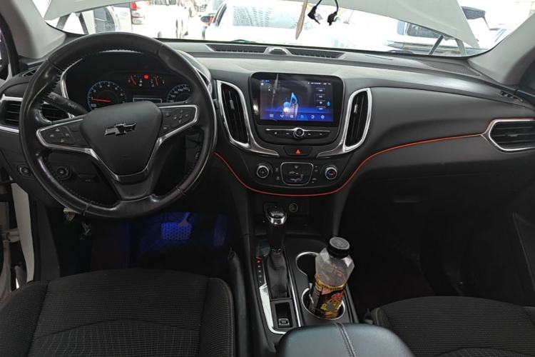 Used Chevrolet Equinox 2018 535T Automatic Chijie Edition Center Console