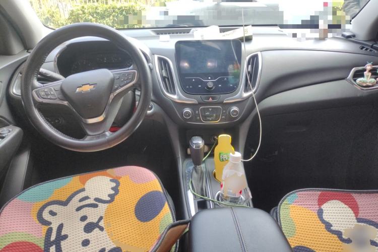 Used Chevrolet Equinox 2018 535T Automatic Chijie Edition Center Console