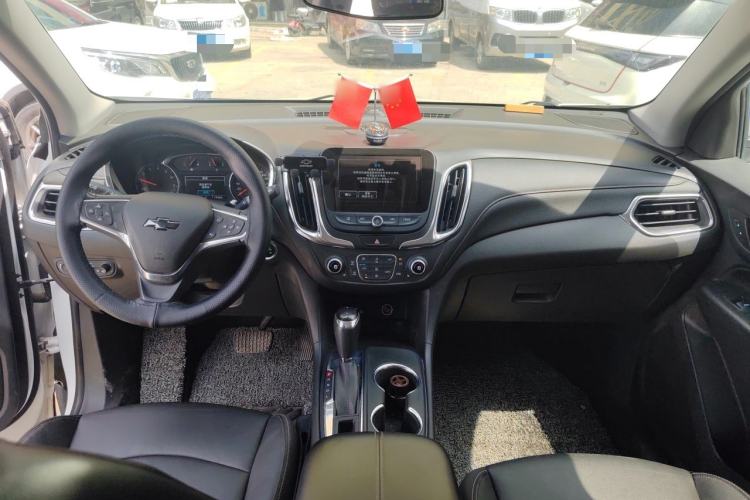 Used Chevrolet Equinox 2018 535T Automatic YuJie Edition Center Console