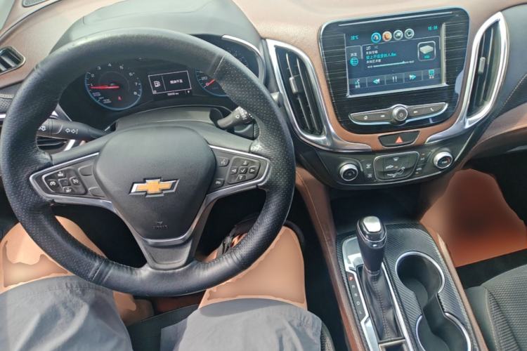 Used Chevrolet Equinox 2018 535T Automatic Chijie Edition Center Console