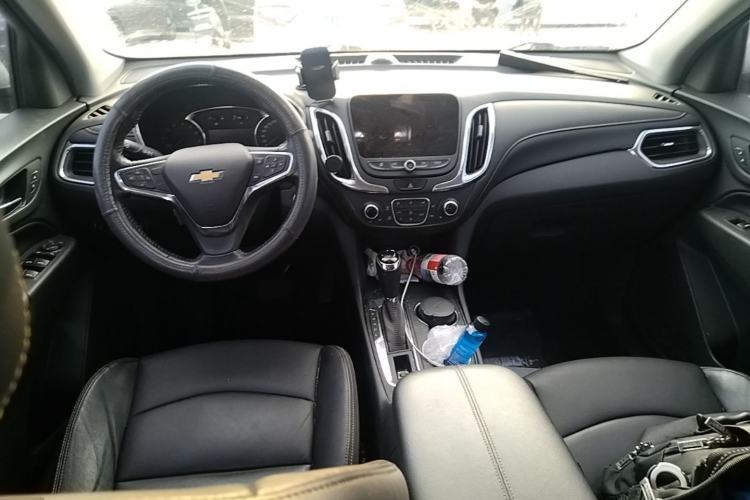 Used Chevrolet Equinox 2018 535T Automatic YuJie Edition Center Console