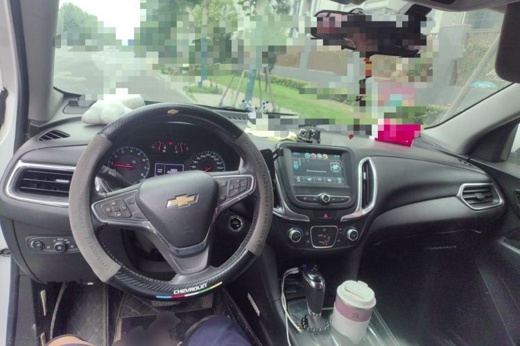 Used Chevrolet Equinox 2018 535T Automatic Chijie Edition Center Console