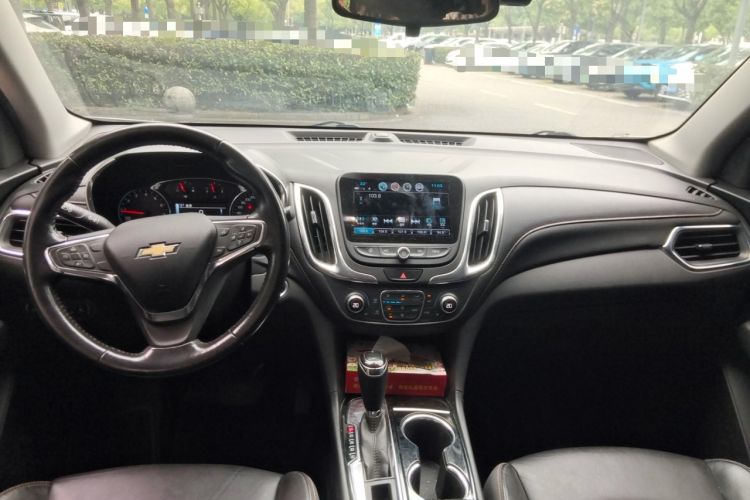 Used Chevrolet Equinox 2018 535T Automatic YuJie Edition Center Console