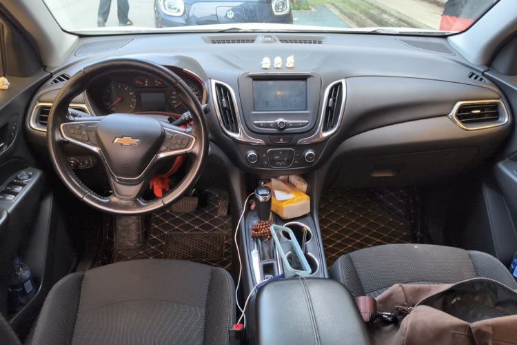 Used Chevrolet Equinox 2018 535T Automatic Chijie Edition Center Console