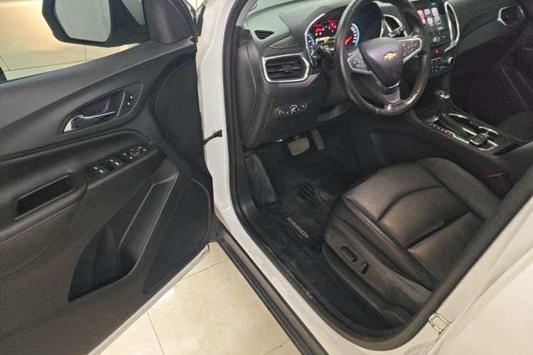 Used Chevrolet Equinox 2018 535T Automatic YuJie Edition Driver Seat