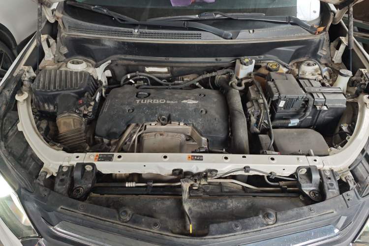 Used Chevrolet Equinox 2018 550T Automatic All-Wheel-Drive Explorer Edition Engine Bay
