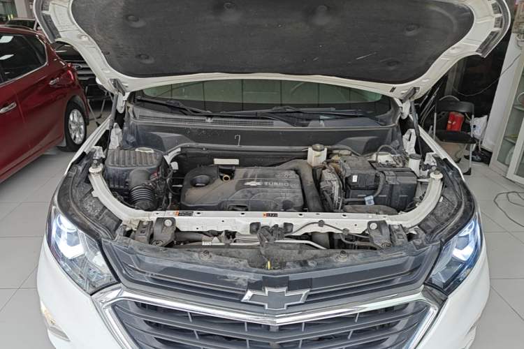 Used Chevrolet Equinox 2018 535T Automatic Chijie Edition Engine Bay