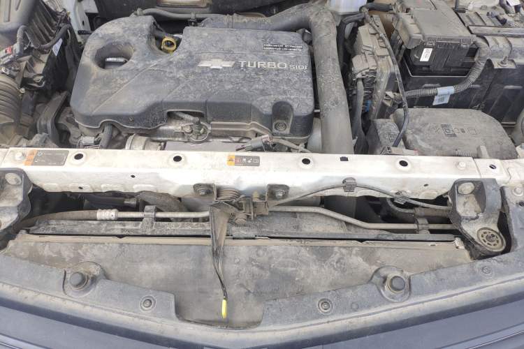 Used Chevrolet Equinox 2018 535T Automatic Chijie Edition Engine Bay