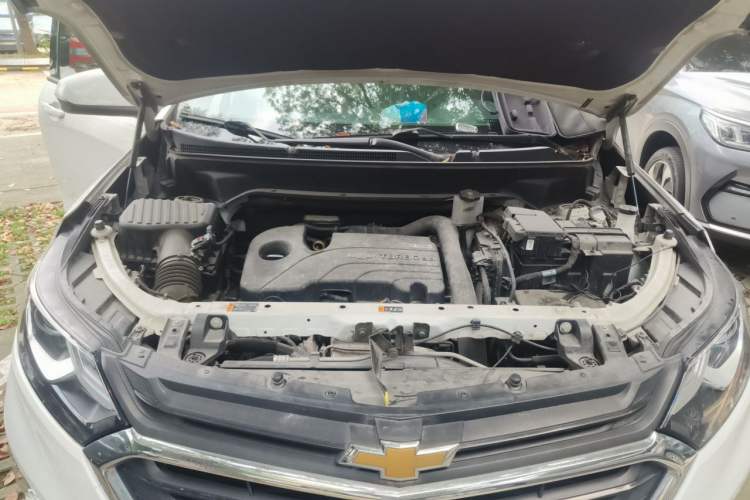 Used Chevrolet Equinox 2018 535T Automatic Chijie Edition Engine Bay