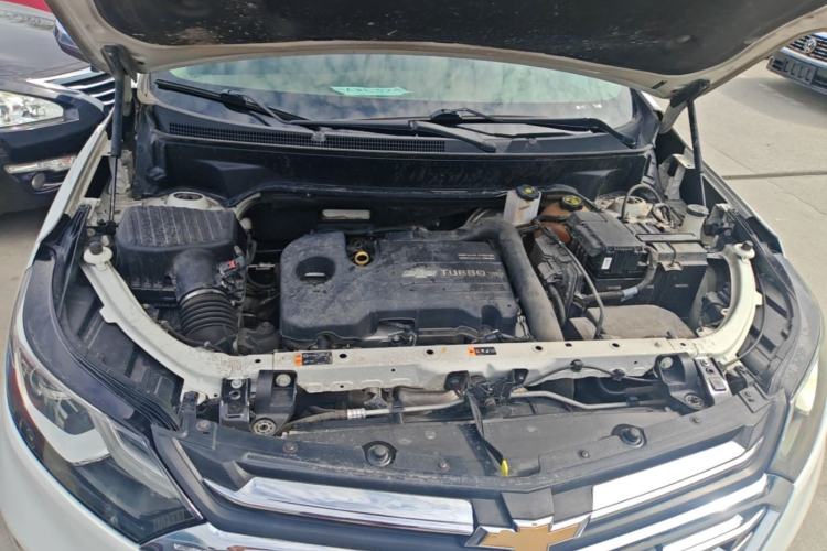 Used Chevrolet Equinox 2018 535T Automatic Chijie Edition Engine Bay