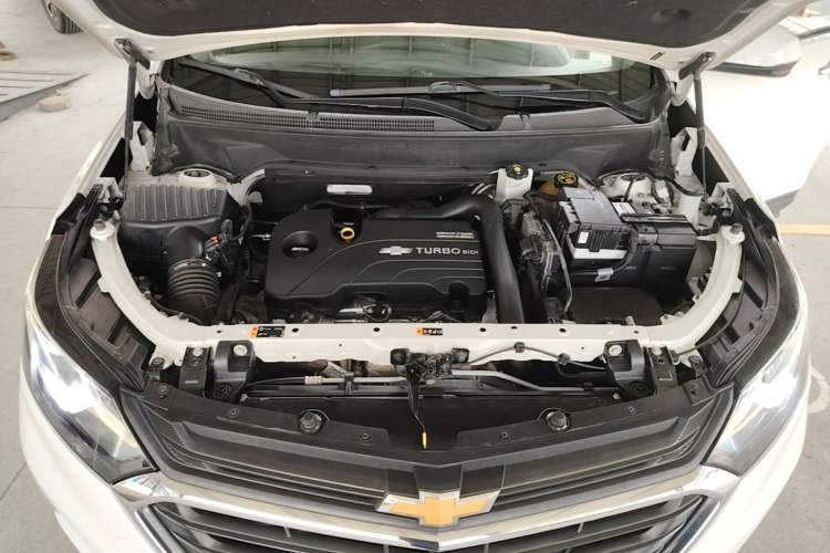 Used Chevrolet Equinox 2018 535T Automatic YuJie Edition Engine Bay