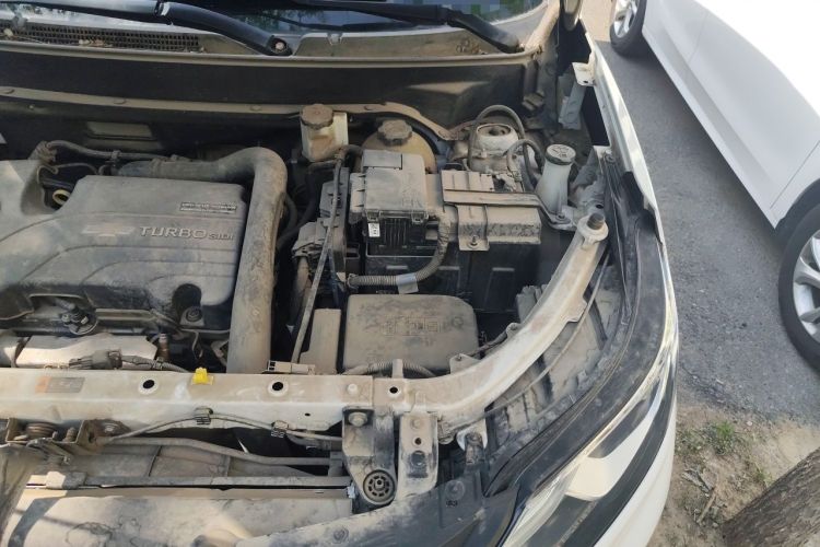 Used Chevrolet Equinox 2018 535T Automatic YuJie Edition Engine Bay Left